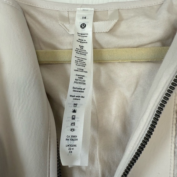 Lululemon Athletica Soft Cream Teddy Jacket - Picture 4 of 4
